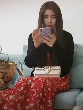 ดูหนังออนไลน์ฟรี ชุดขาวเบาๆ แต่ทำใจละลาย